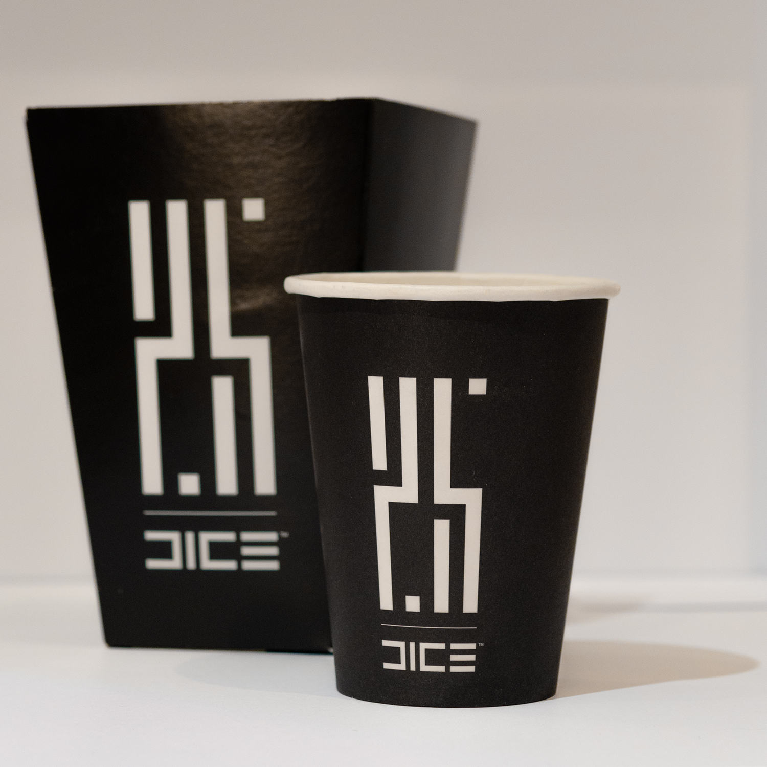 Dice pappmugg bagare