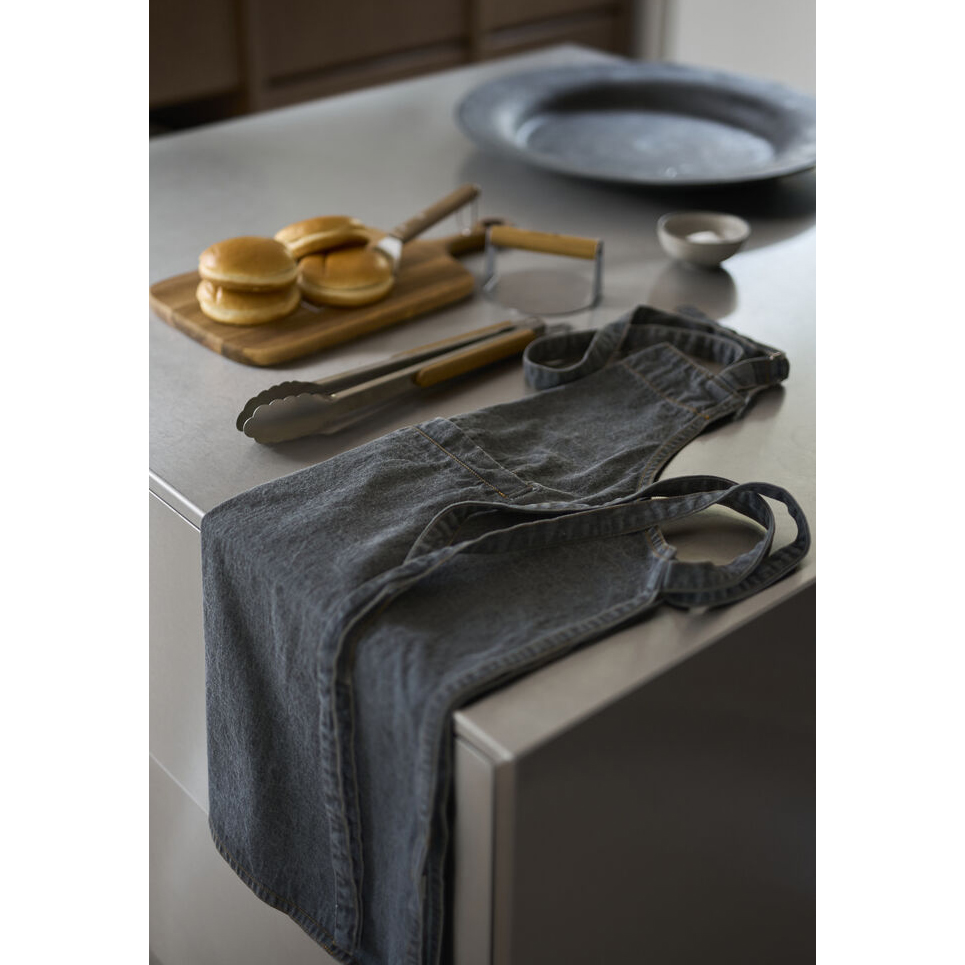 forklade denim gra miljo